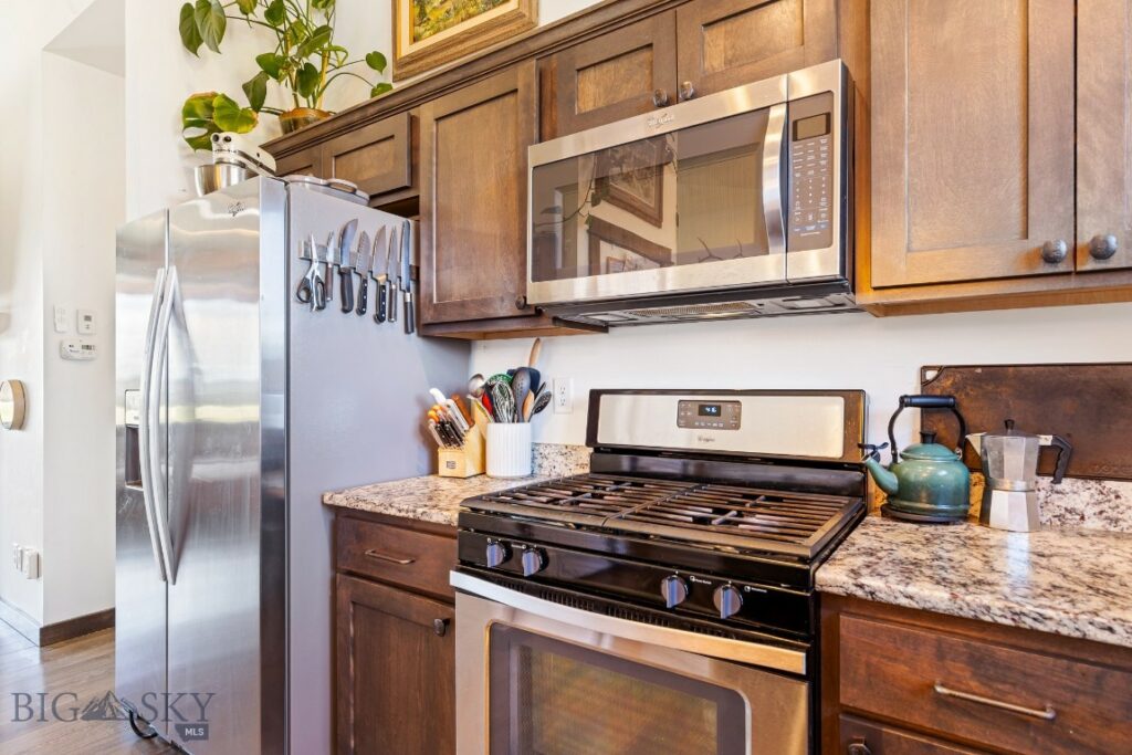 1538 Powers Boulevard, Belgrade MT 59714