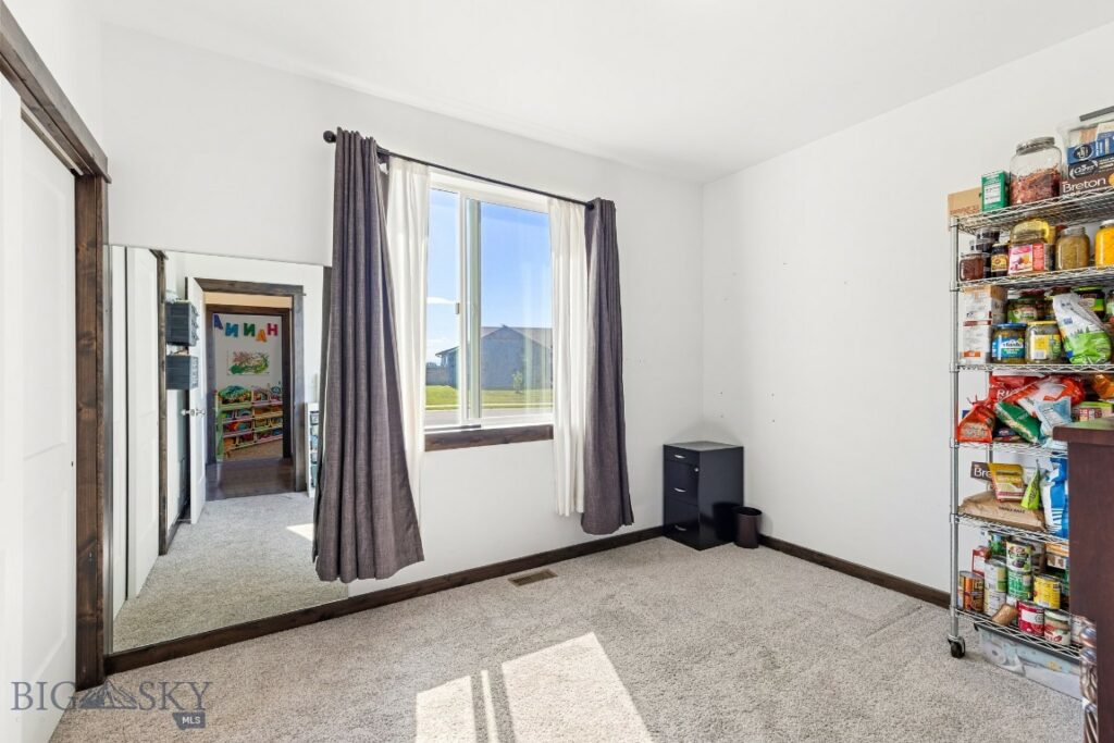 1538 Powers Boulevard, Belgrade MT 59714