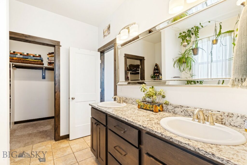 1538 Powers Boulevard, Belgrade MT 59714