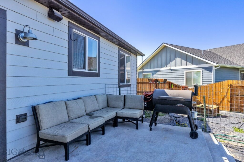 1538 Powers Boulevard, Belgrade MT 59714