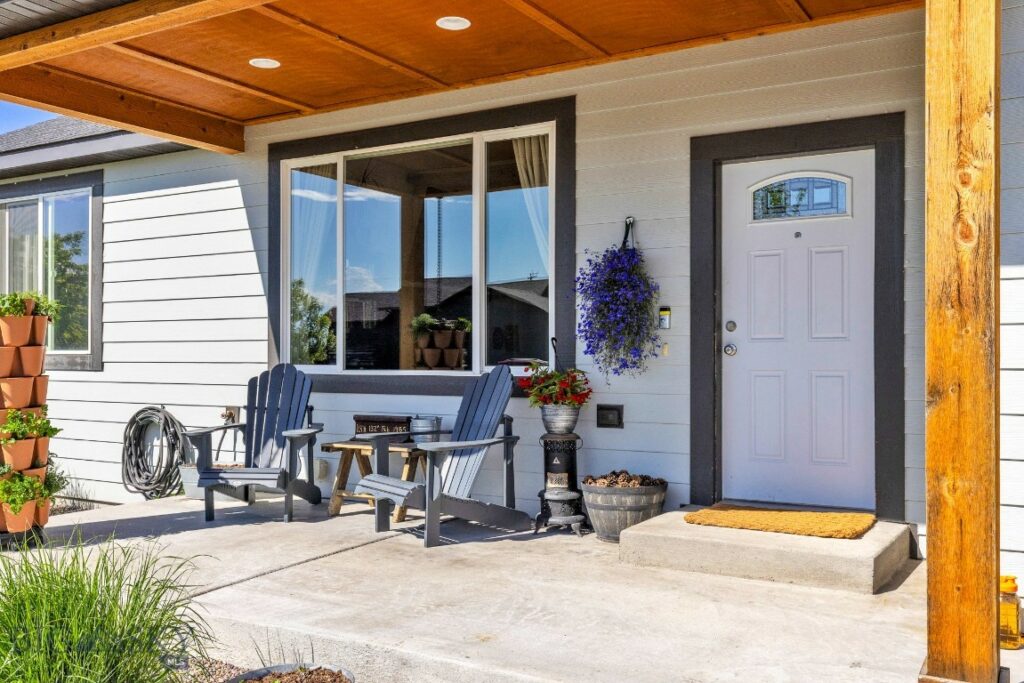 1538 Powers Boulevard, Belgrade MT 59714