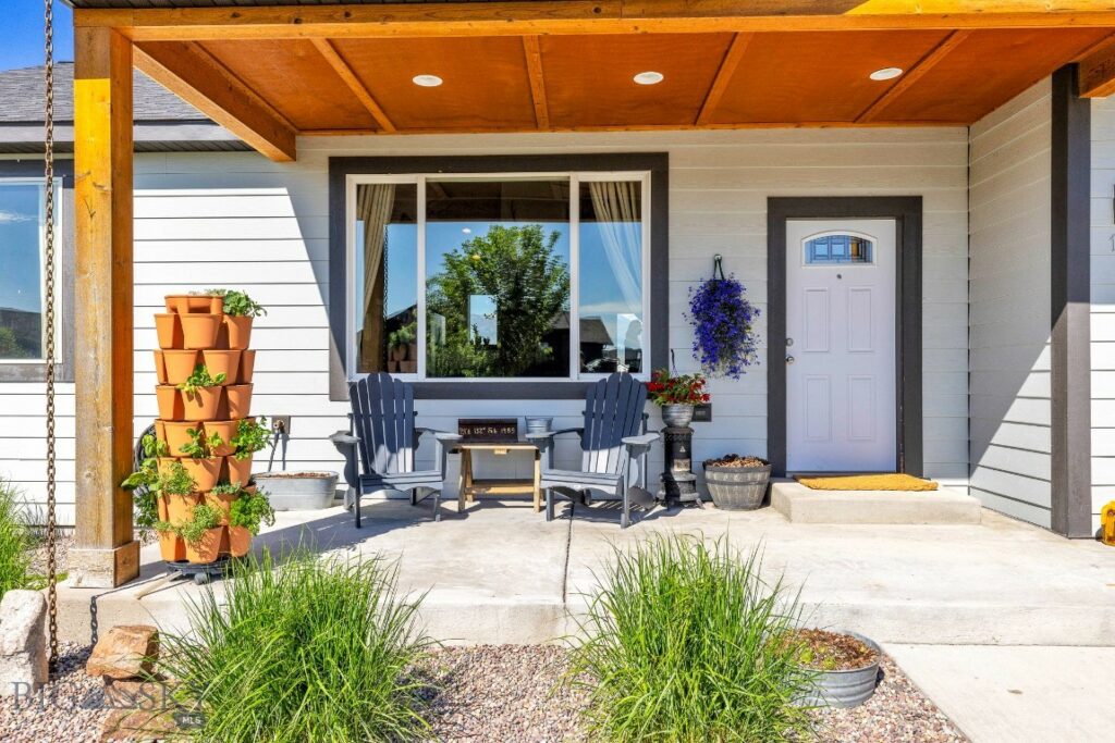 1538 Powers Boulevard, Belgrade MT 59714