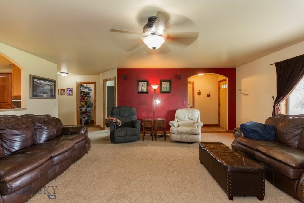 1540 E Baseline Road, Belgrade MT 59714