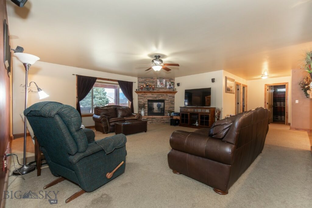 1540 E Baseline Road, Belgrade MT 59714