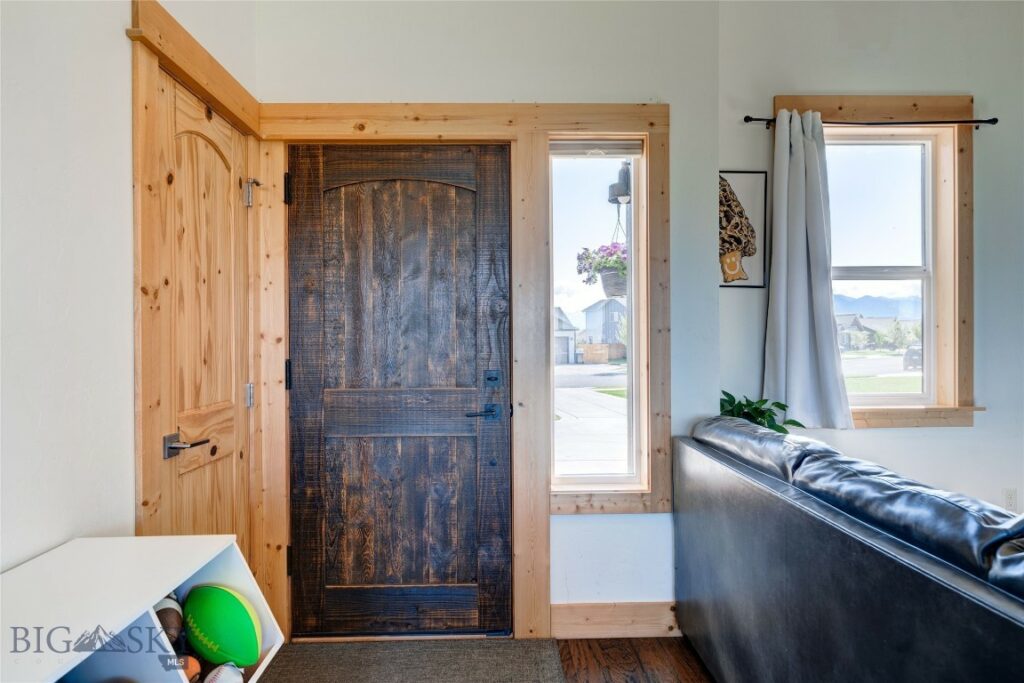 1543 Powers Boulevard, Belgrade MT 59714