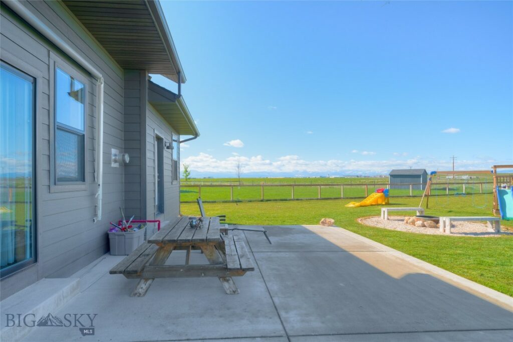 1543 Powers Boulevard, Belgrade MT 59714