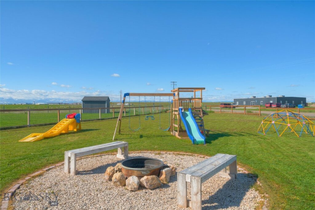 1543 Powers Boulevard, Belgrade MT 59714