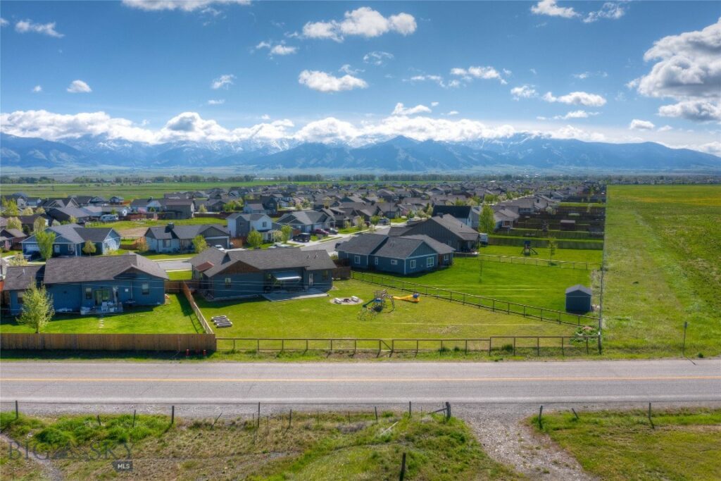 1543 Powers Boulevard, Belgrade MT 59714