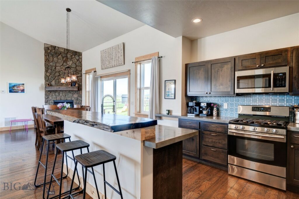 1543 Powers Boulevard, Belgrade MT 59714