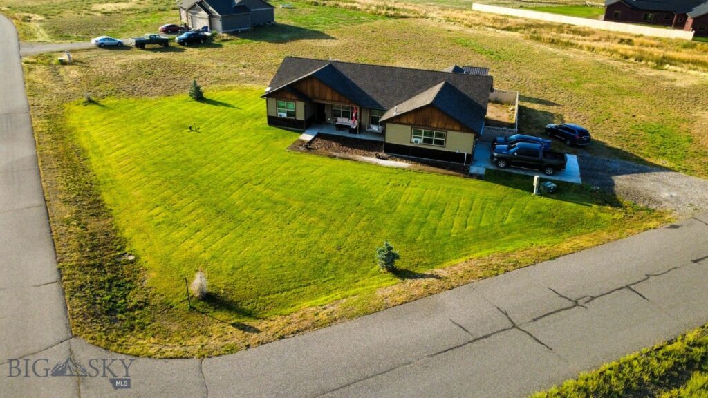 948 Flanders Creek Avenue, Bozeman MT 59718