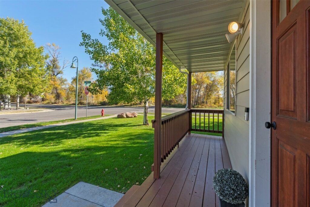 3302 Laredo Drive, Bozeman MT 59718