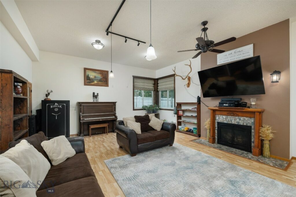 301 Pearl Drive, Belgrade MT 59714