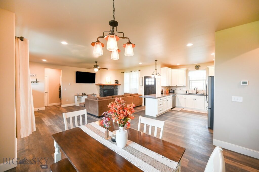 948 Flanders Creek Avenue, Bozeman MT 59718