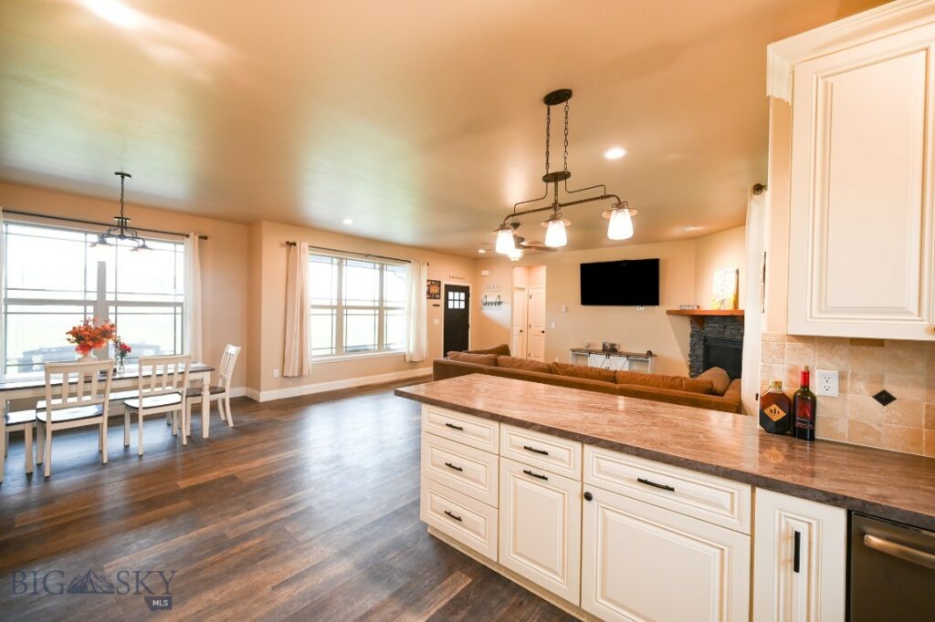 948 Flanders Creek Avenue, Bozeman MT 59718