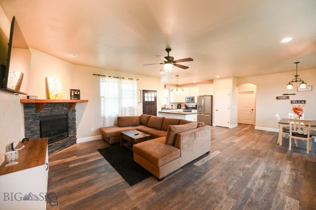 948 Flanders Creek Avenue, Bozeman MT 59718