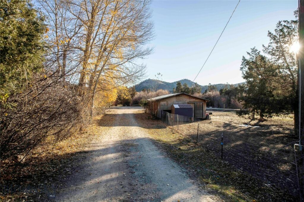 3825 Equestrian Lane, Bozeman MT 59718