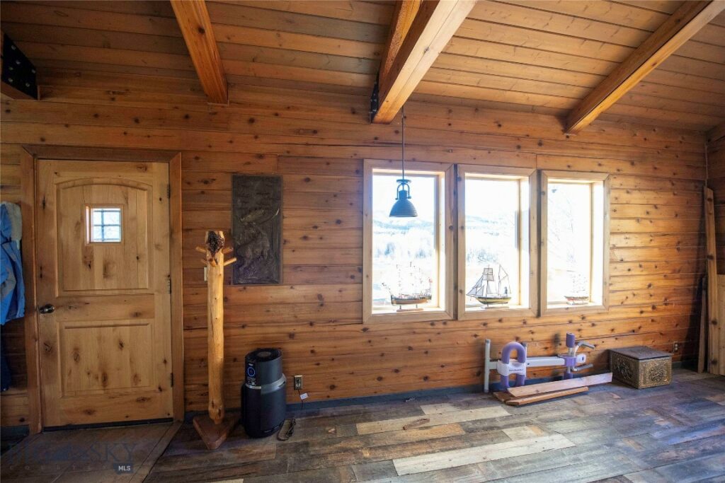 3825 Equestrian Lane, Bozeman MT 59718