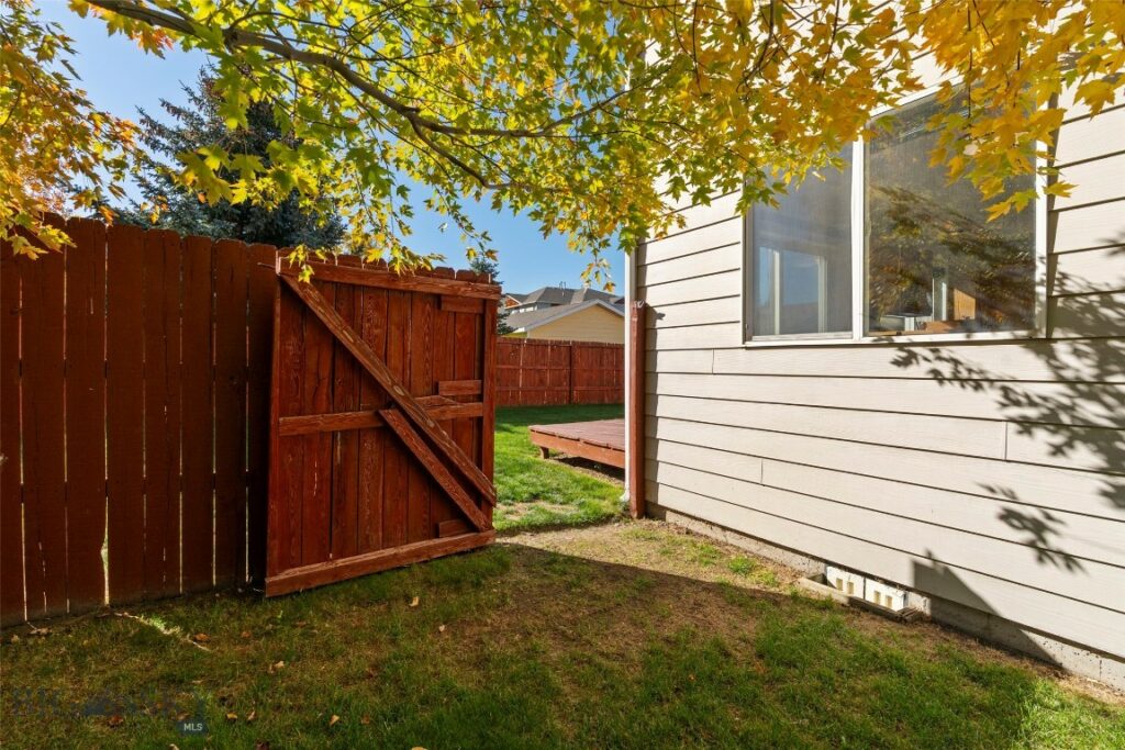 3302 Laredo Drive, Bozeman MT 59718