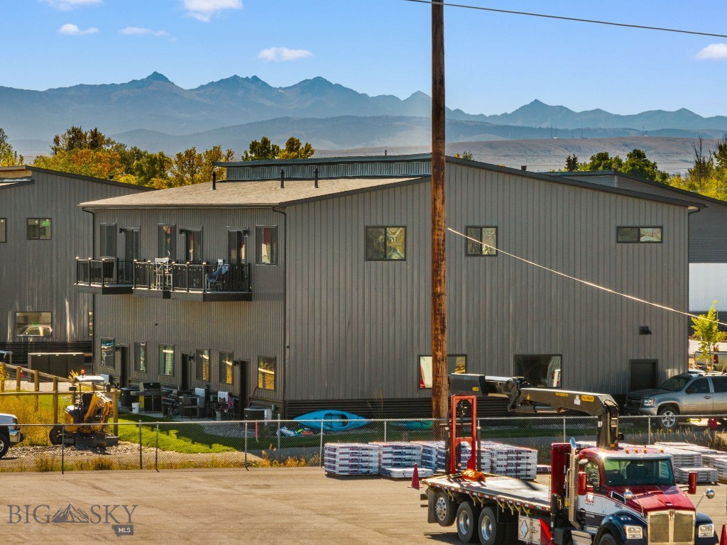 215 Wedeln Drive, Bozeman MT 59715