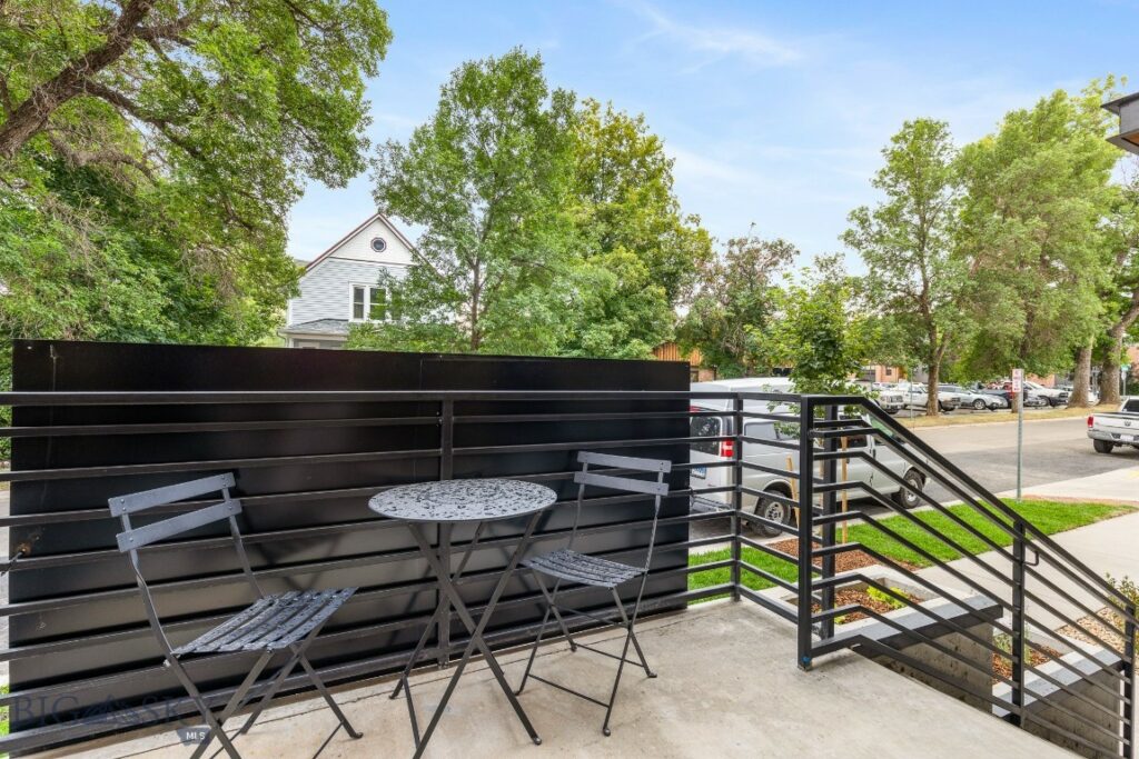 16 Wally D Lane, Belgrade MT 59714