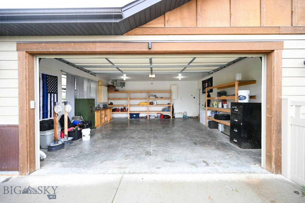 948 Flanders Creek Avenue, Bozeman MT 59718