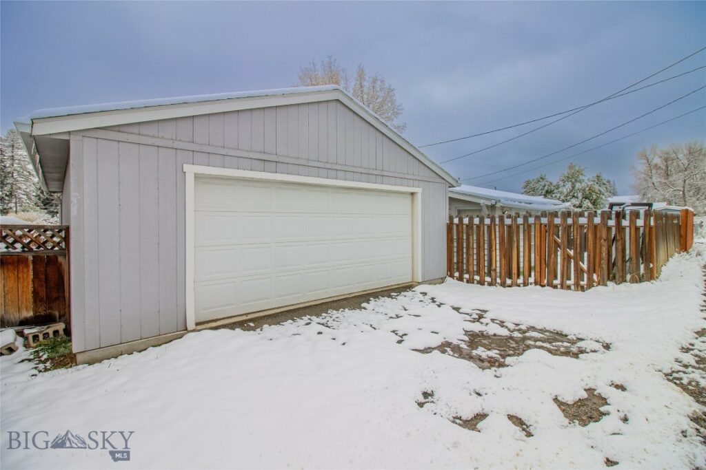 44 Midway Bridger Road, Bozeman MT 59715