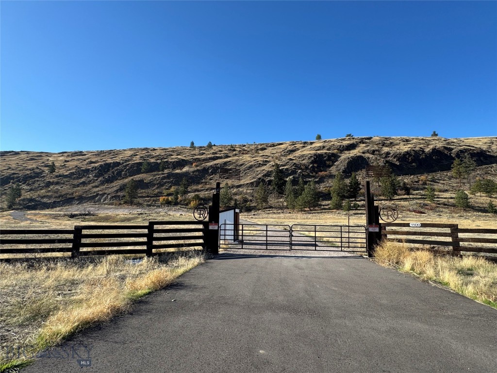 624 Rocking Horse Drive, Bozeman MT 59718