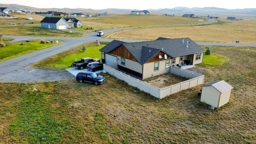 948 Flanders Creek Avenue, Bozeman MT 59718