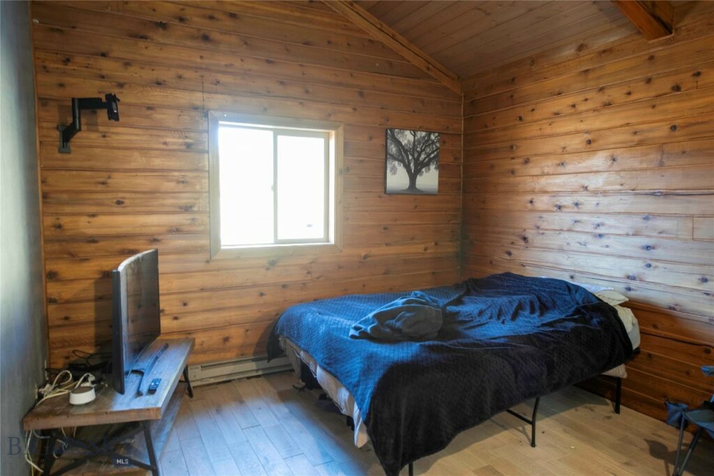 3825 Equestrian Lane, Bozeman MT 59718