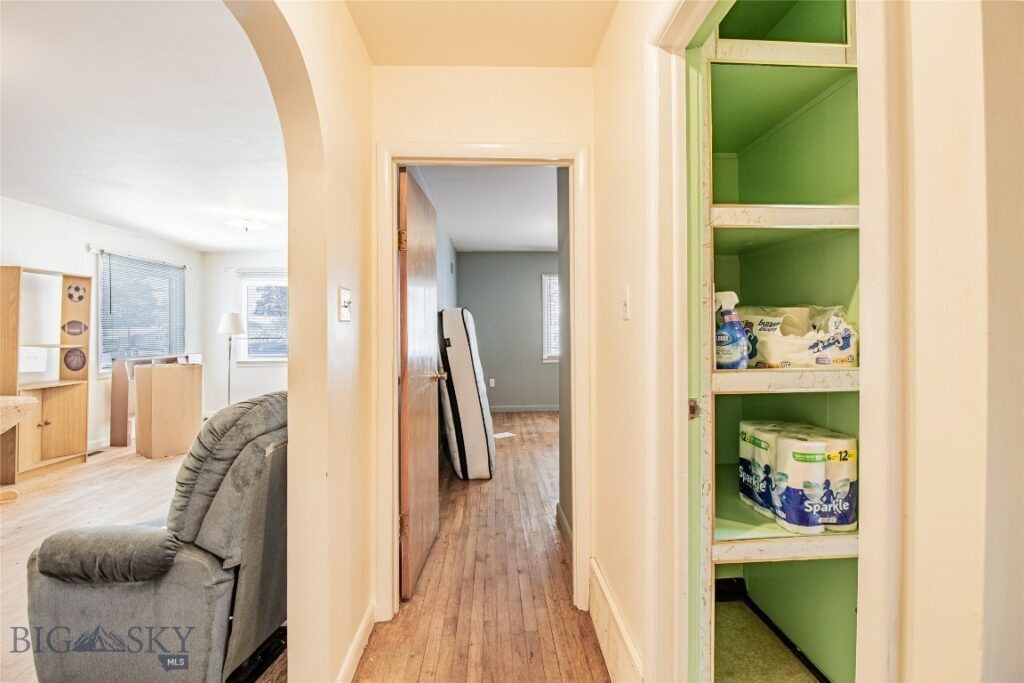 44 Midway Bridger Road, Bozeman MT 59715