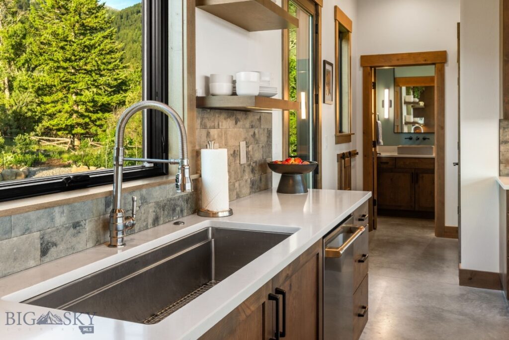 1580 Evan Reese Creek Road, Belgrade MT 59714