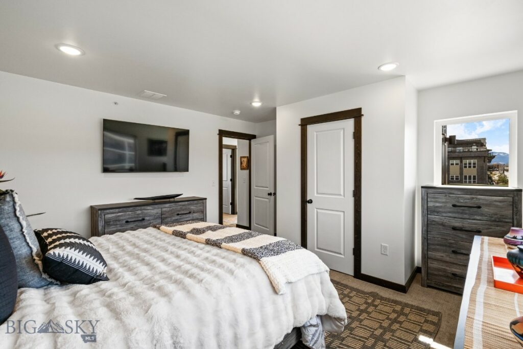 1585 N 25th Avenue, Bozeman MT 59718