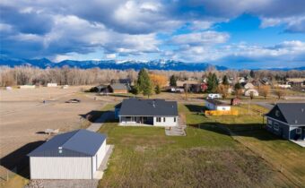 1590 Stagecoach Trail, Belgrade MT 59714