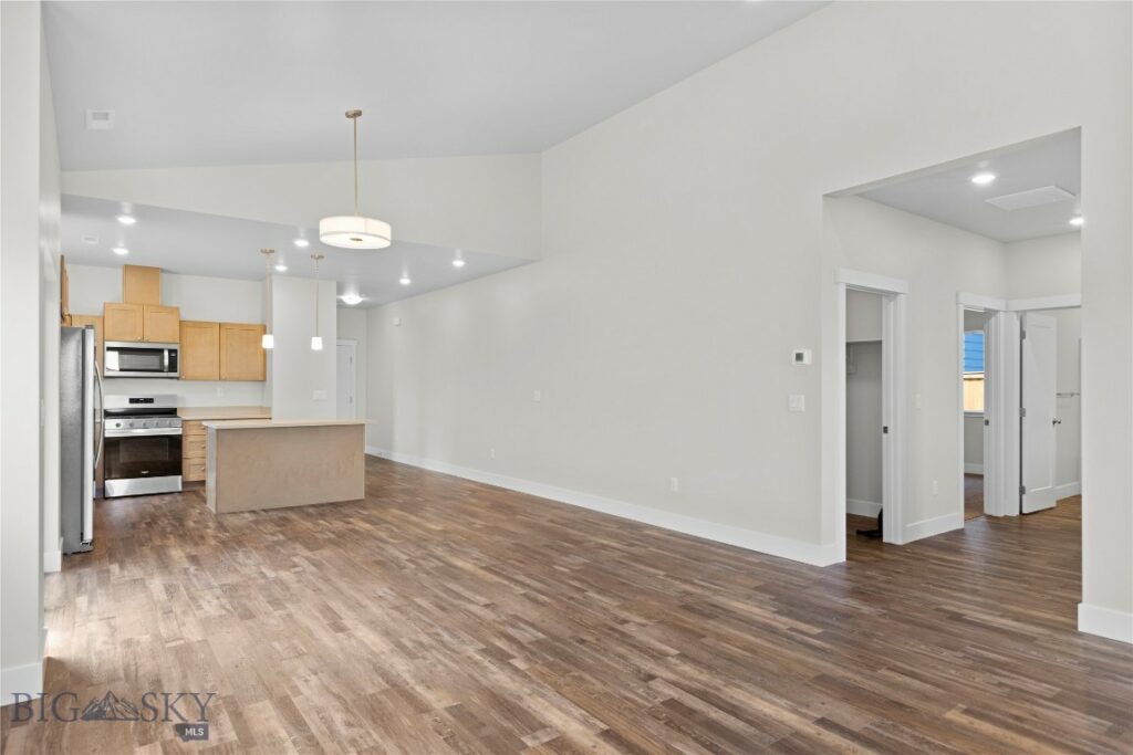 16 Westgate Ave, Bozeman MT 59718