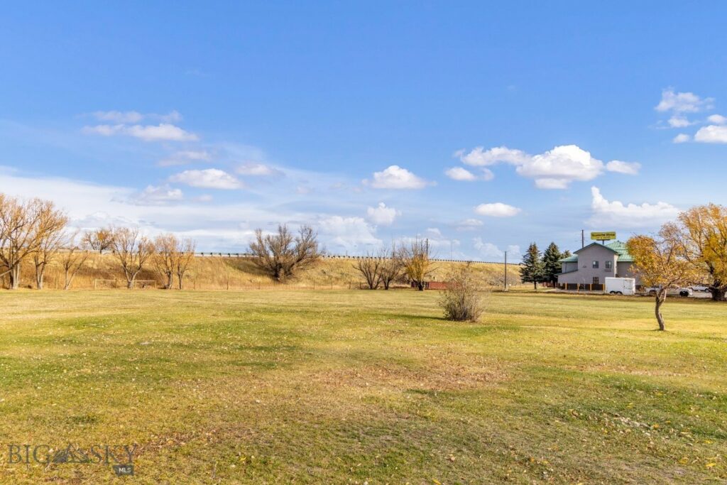 16 Loves Lane, Livingston MT 59047
