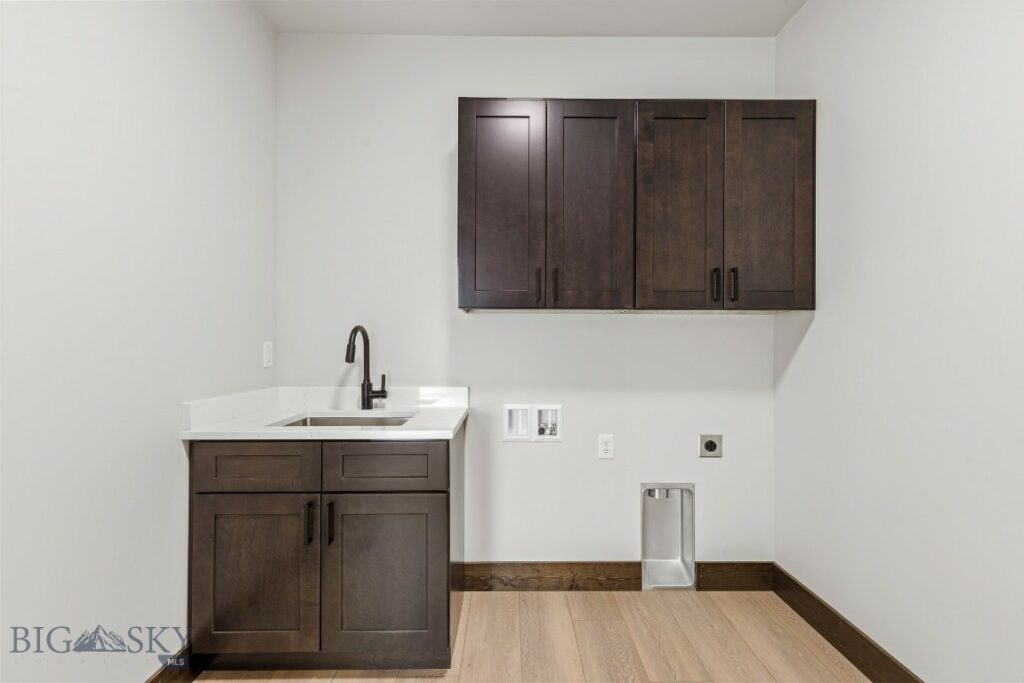 16 Moosejaw Drive, Bozeman MT 59718