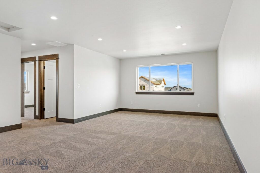 16 Moosejaw Drive, Bozeman MT 59718