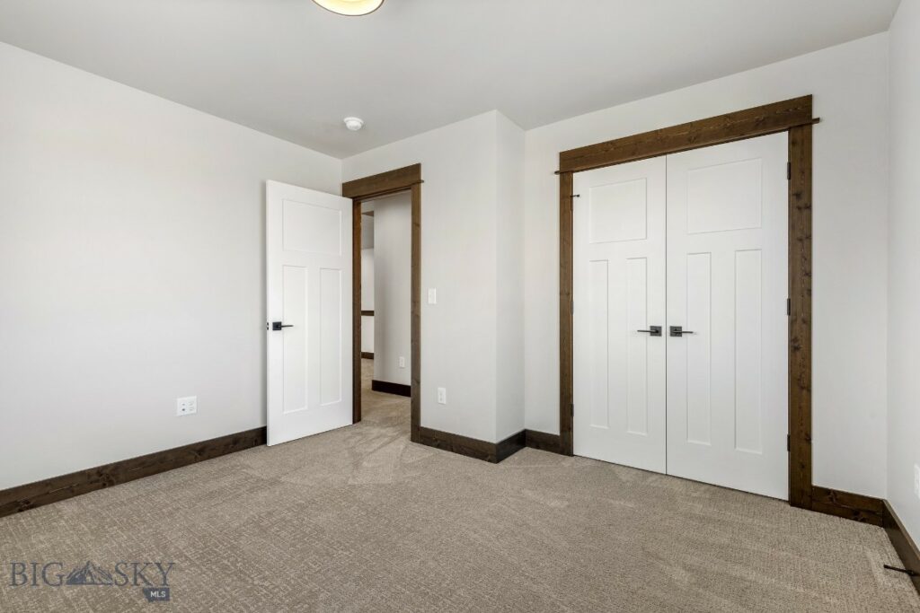 16 Moosejaw Drive, Bozeman MT 59718