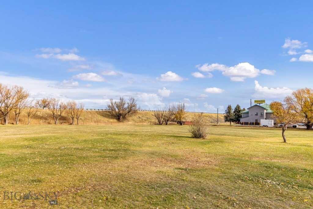 16 Loves Lane, Livingston MT 59047
