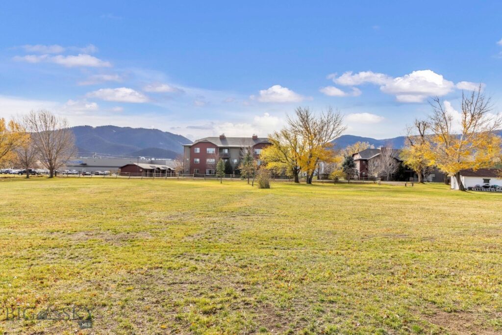 16 Loves Lane, Livingston MT 59047