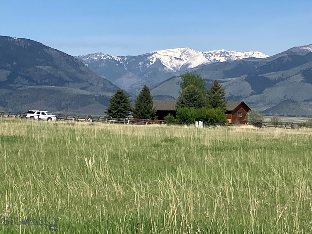 16 Wilson Road, Livingston MT 59047