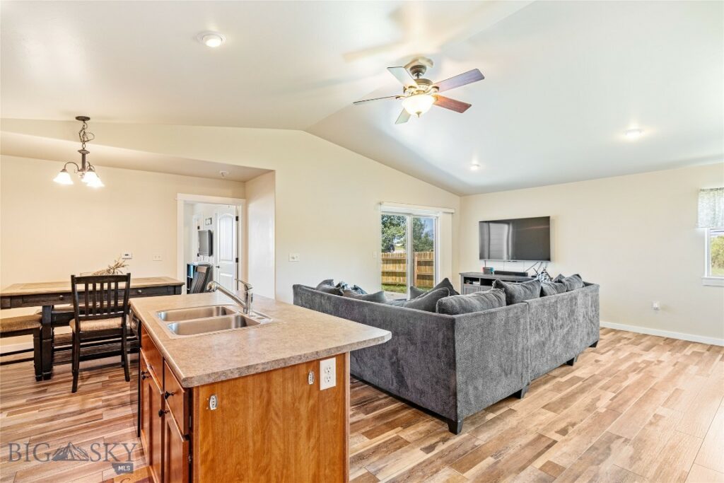 160 Tail Feather Lane, Bozeman MT 59718