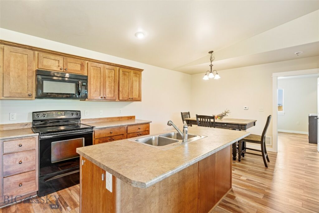 160 Tail Feather Lane, Bozeman MT 59718