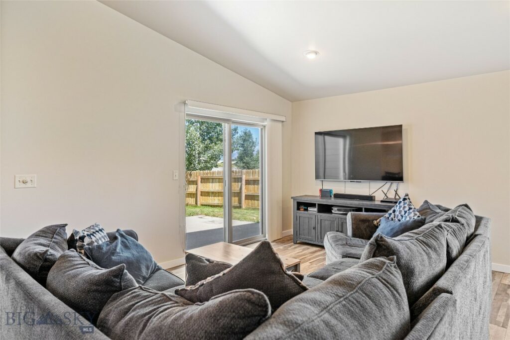 160 Tail Feather Lane, Bozeman MT 59718