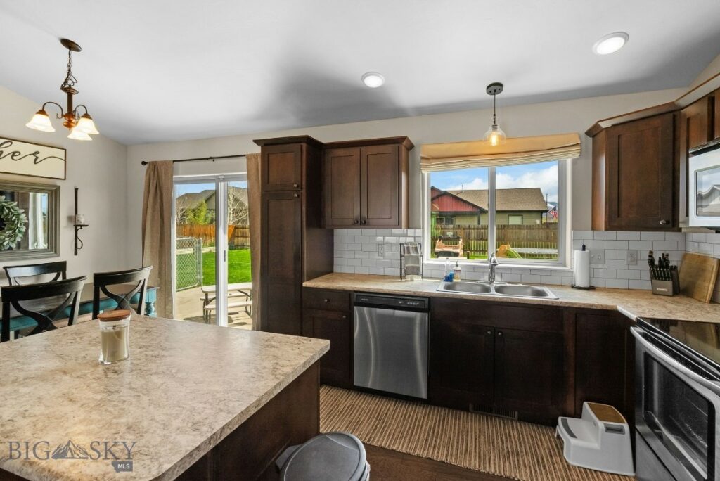1600 Powers Boulevard, Belgrade MT 59714