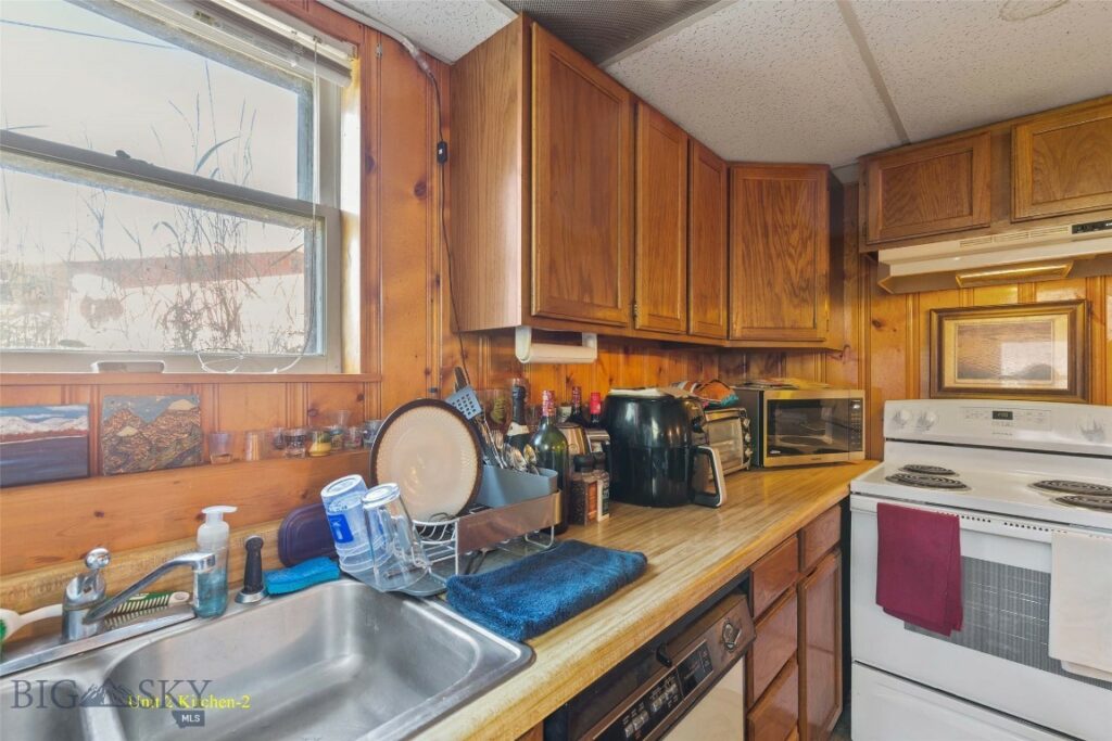 1601 W College Street, Bozeman MT 59715