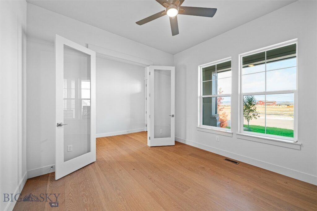 1602 Beeker Lane, Belgrade MT 59714