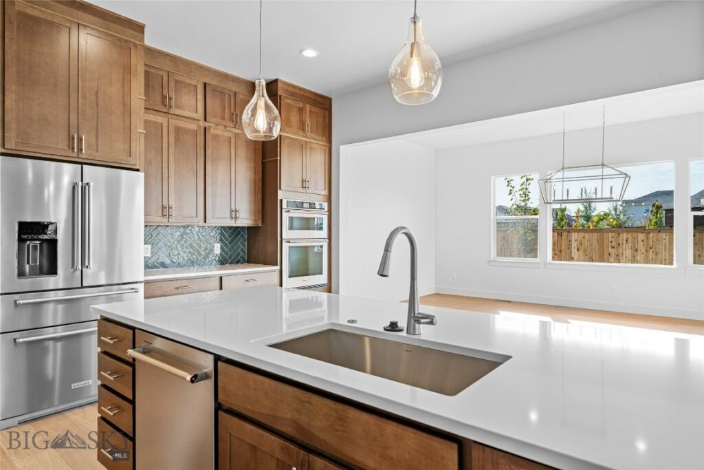 1602 Beeker Lane, Belgrade MT 59714