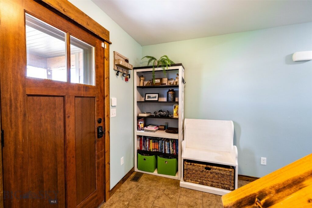 1602 Ingomar Boulevard, Belgrade MT 59714