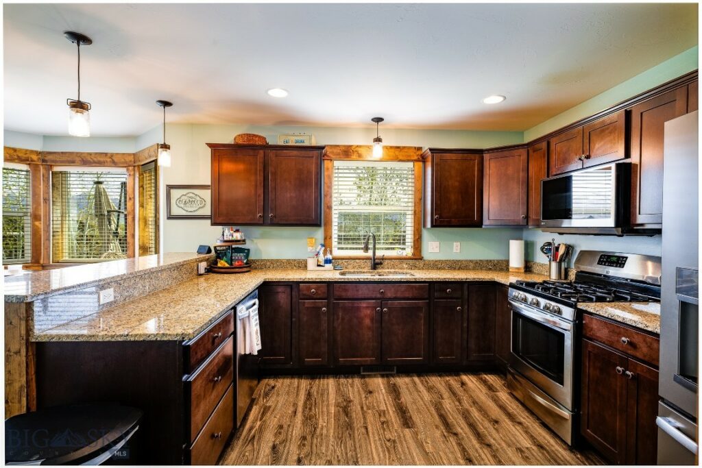 1602 Ingomar Boulevard, Belgrade MT 59714